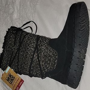 Muk Luks sweater boots